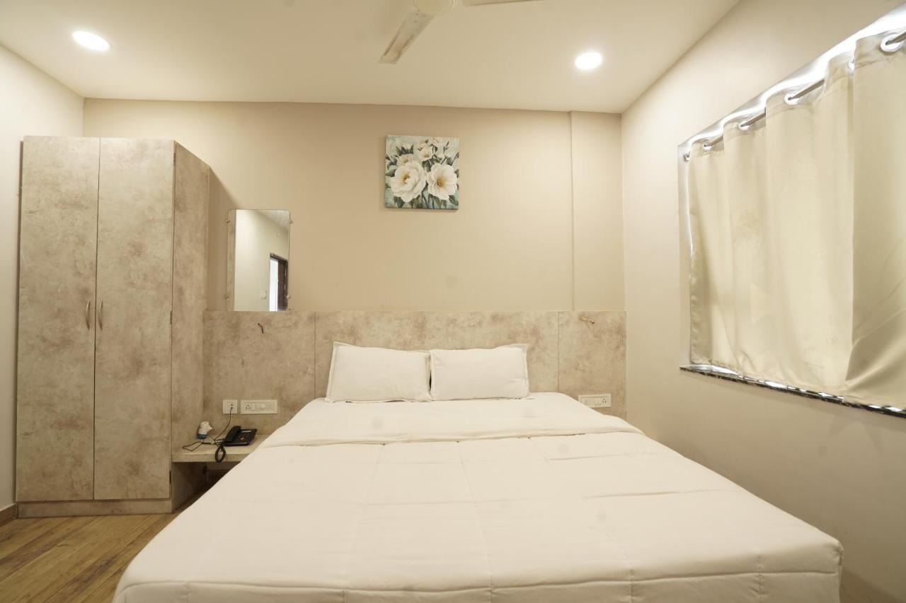 Hotel Trp Bliss Nizamabad Exterior foto